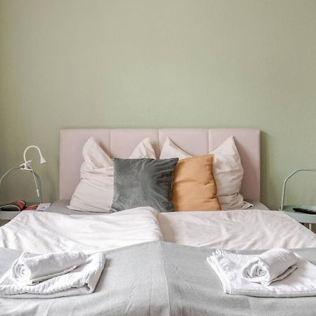 Schoenes Apartment Mit Parkplatz & 24H Checkin Keulen Buitenkant foto