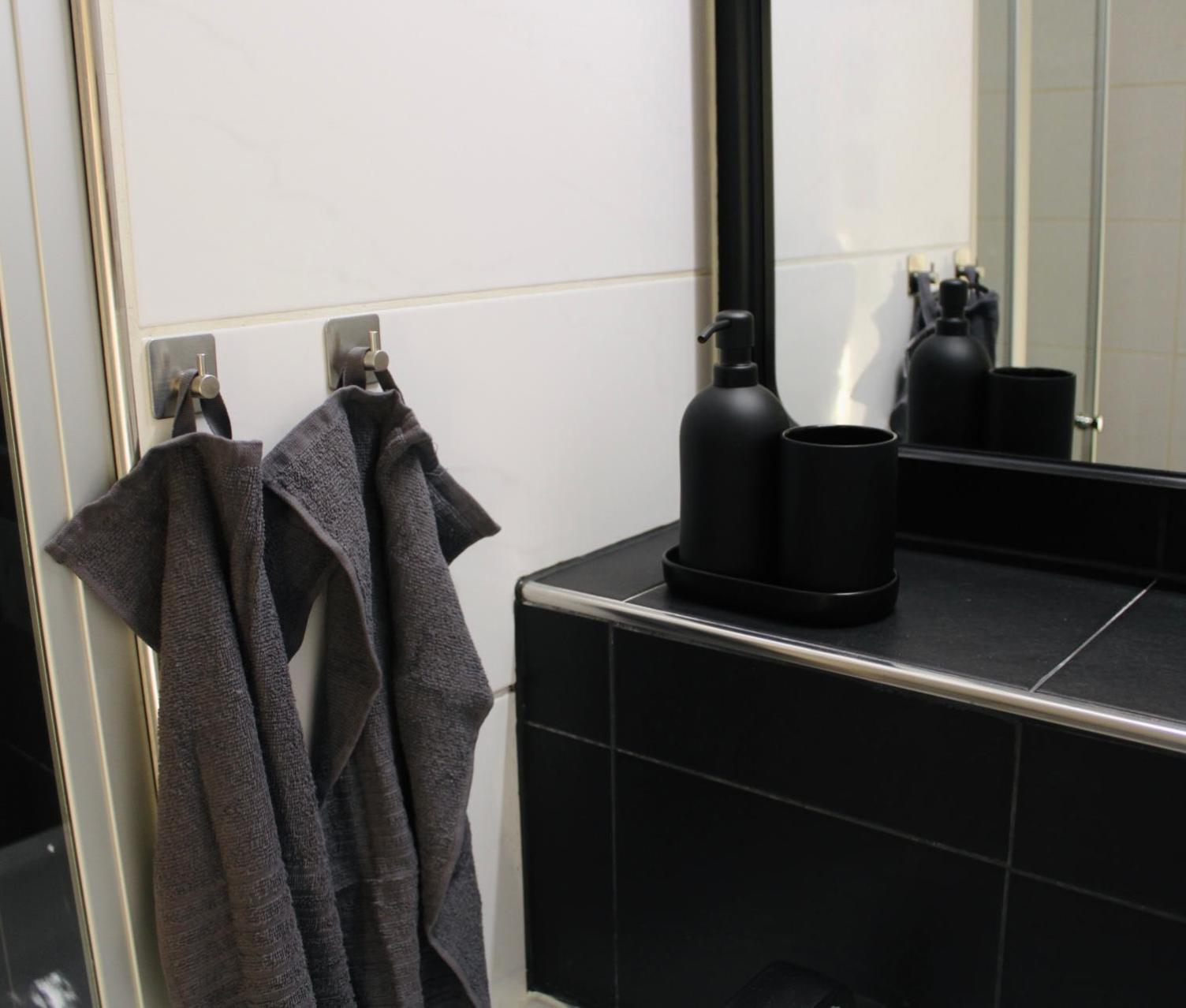 Schoenes Apartment Mit Parkplatz & 24H Checkin Keulen Buitenkant foto